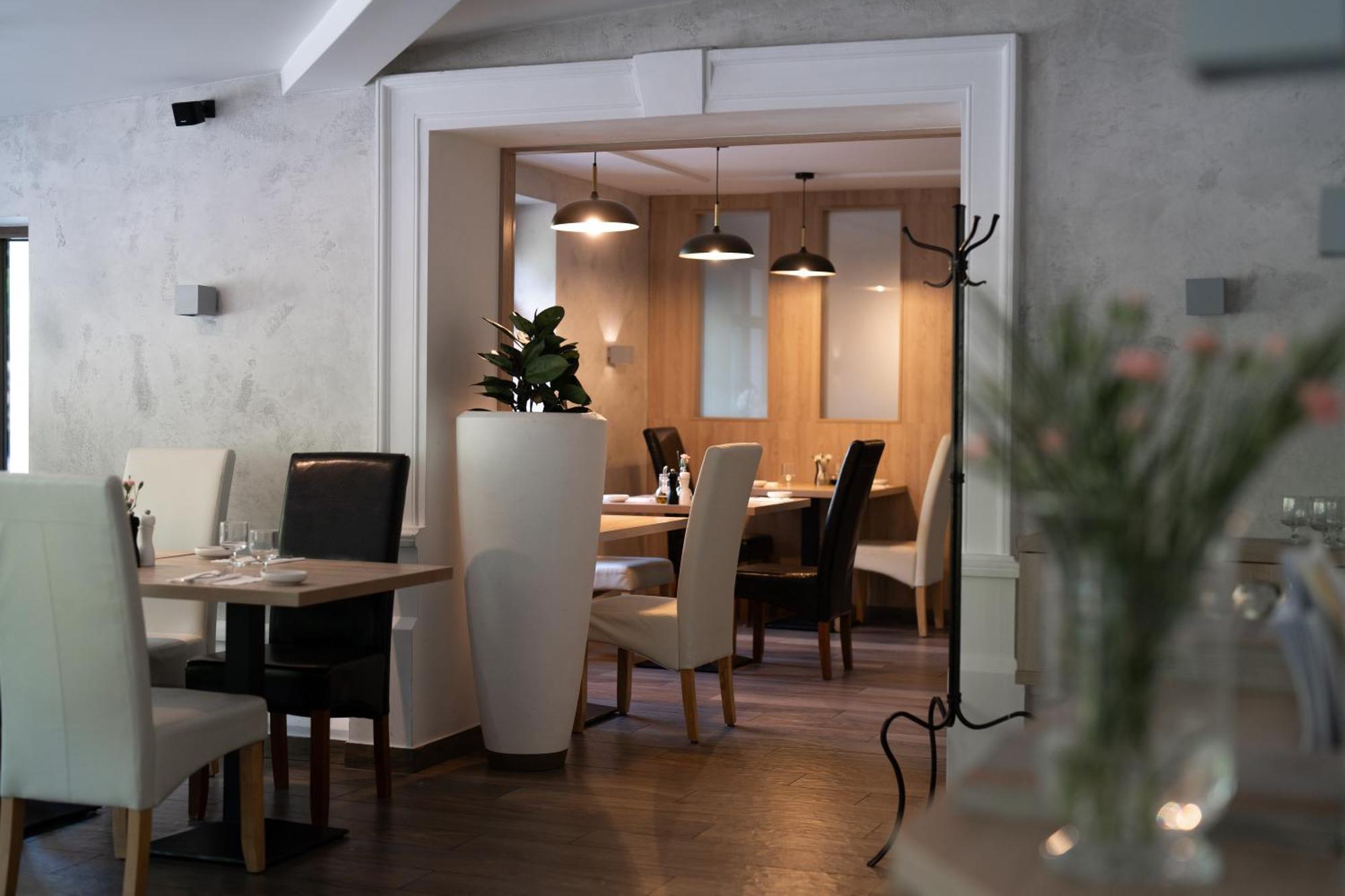 ליברץ Penzion A Restaurace Bily Mlyn מראה חיצוני תמונה